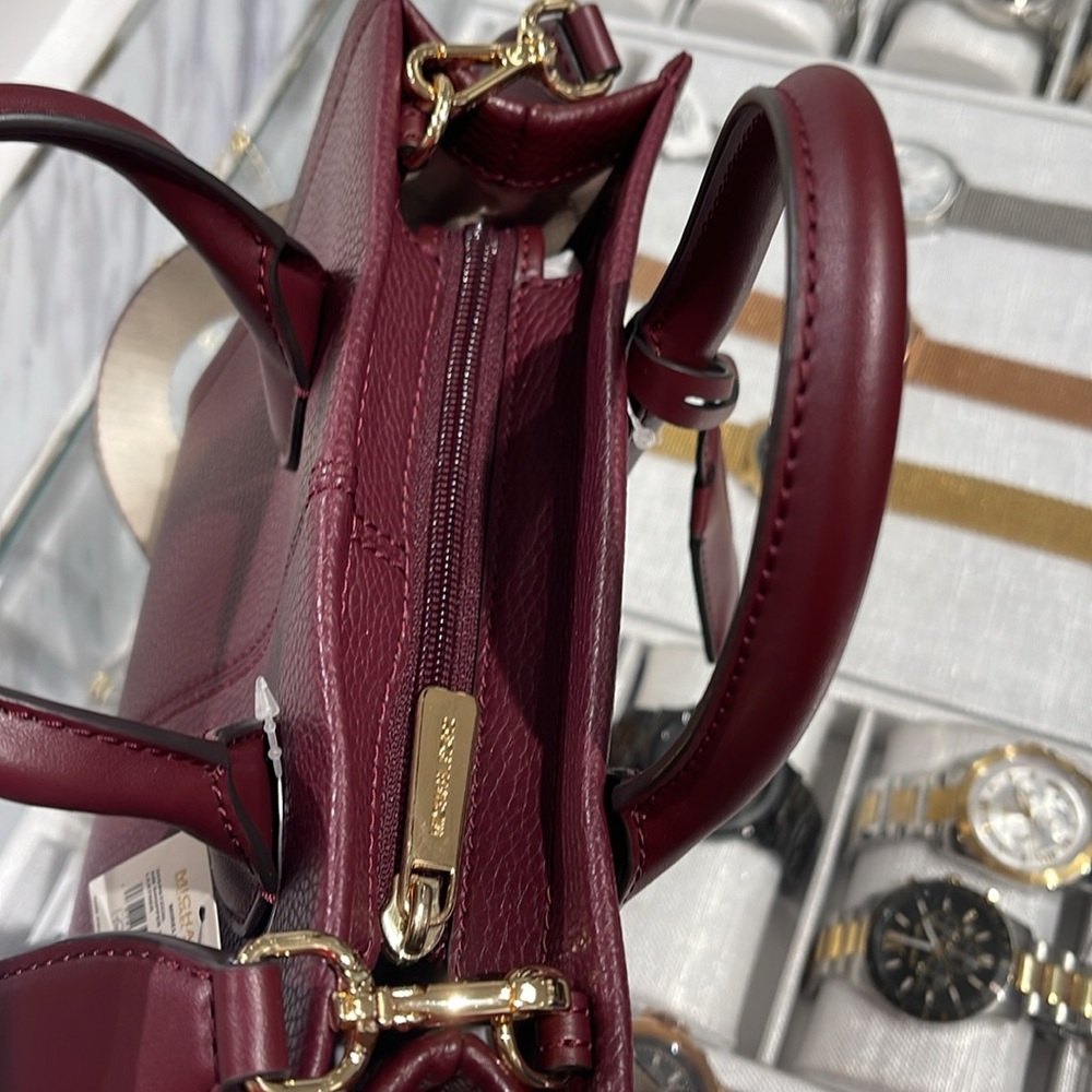 Michael Kors Mirella Small Pebbled Leather Crossbody Bag
Oxblood 
NWT - Picture 6 of 16